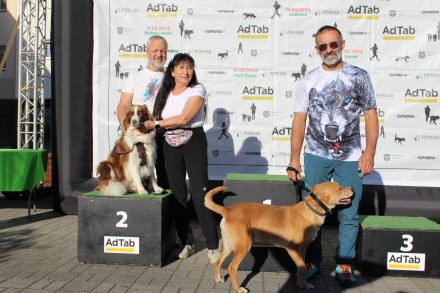 Dekoracja zawodów w Dogtrekkingu